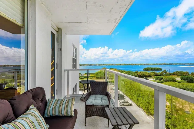 The Patrician of Palm Beach Unit 5010 photo 32