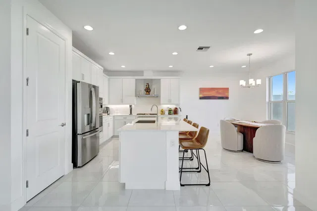 Residence photo 5