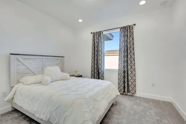 Residence photo 22