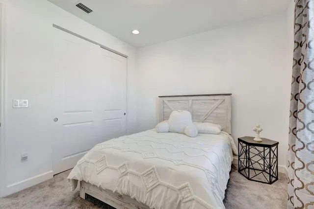 Residence photo 23