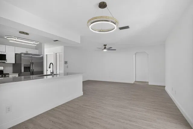  Residence photo 10