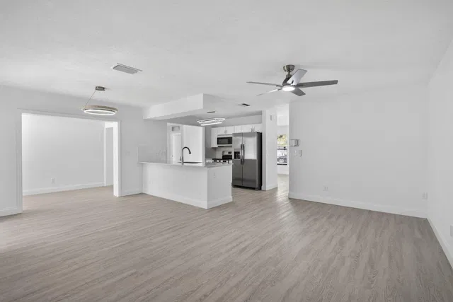  Residence photo 11