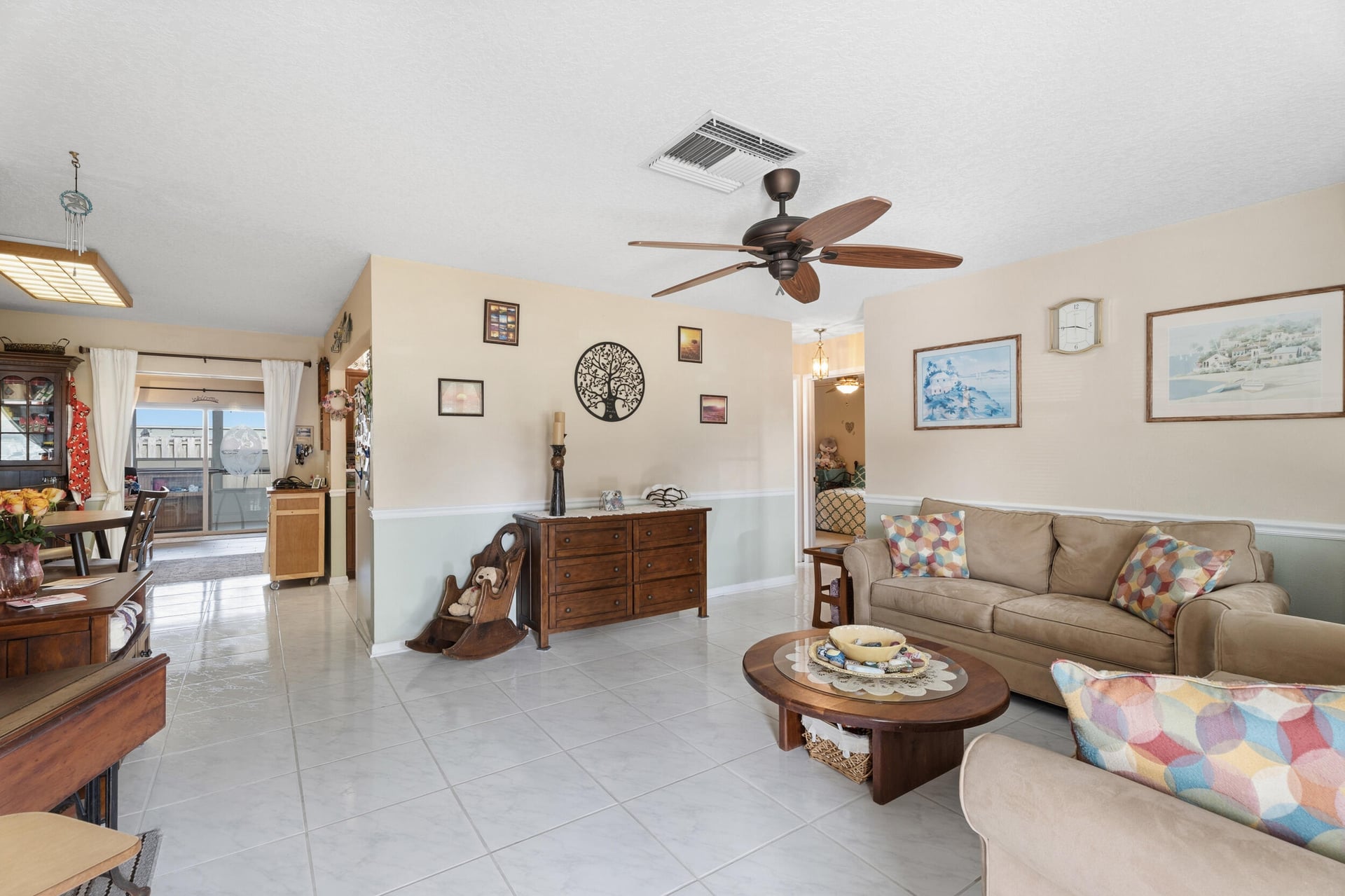  Residence photo 4