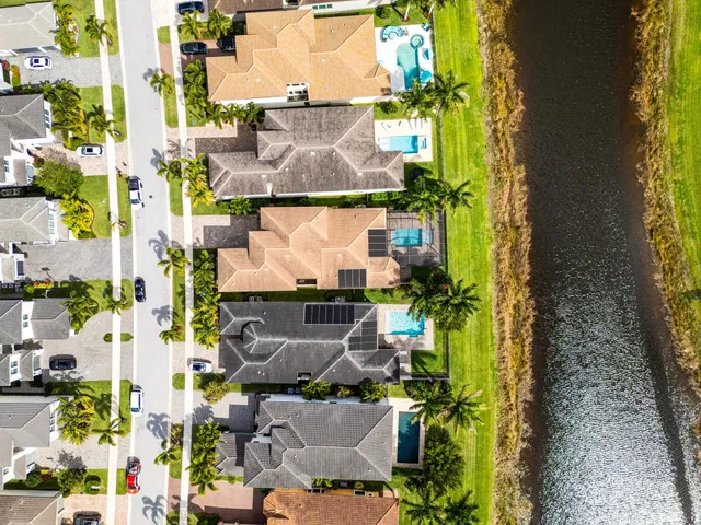 Boca Bridges Residence photo 56