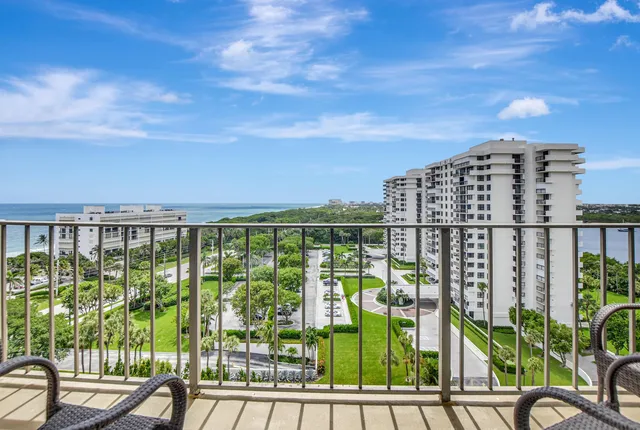 Boca Towers Unit 1405e photo 4