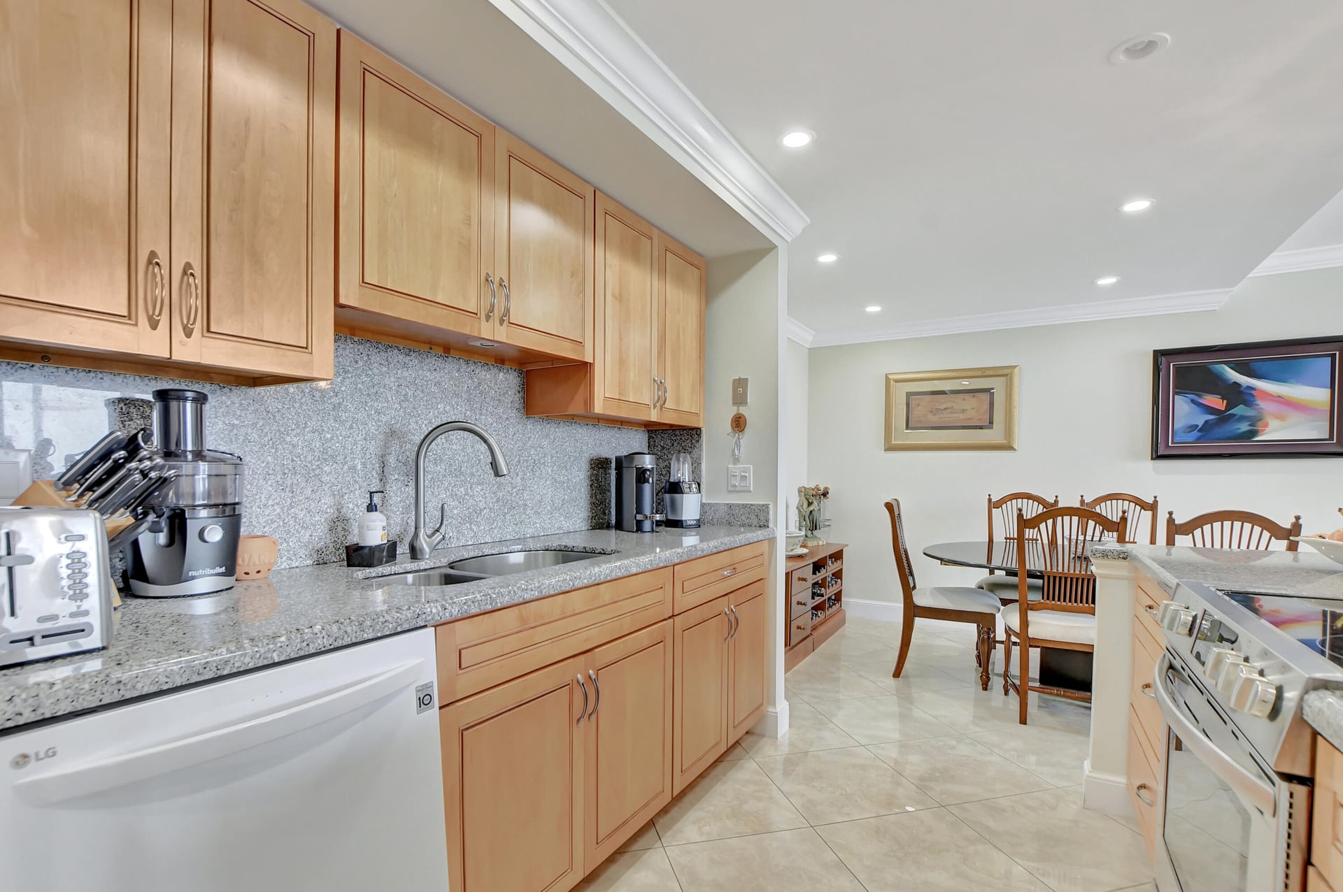 Boca Towers Unit 1405e photo 8