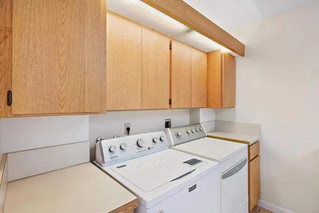 Unit 303 photo 9