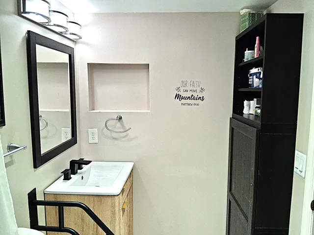 Unit A photo 15