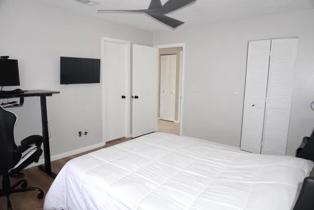  Residence photo 9