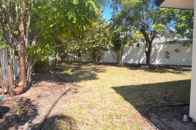  Residence photo 14