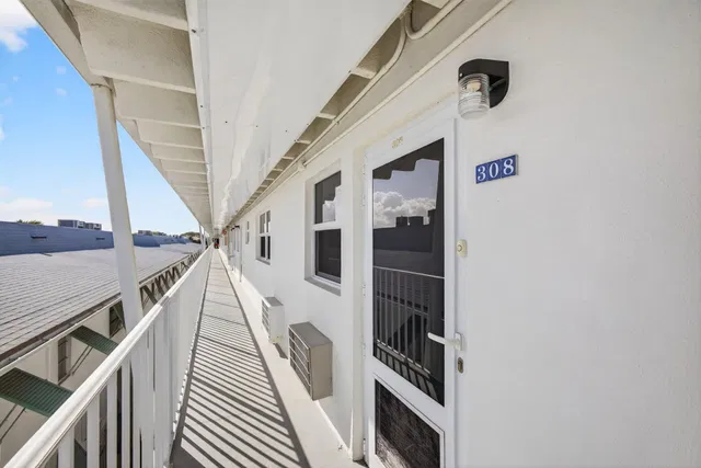 4001 S Ocean South Palm Beach Unit 308 photo 12