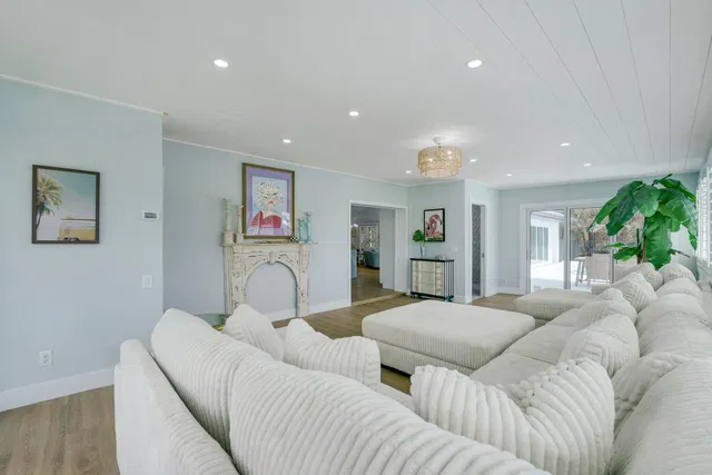  Residence photo 12