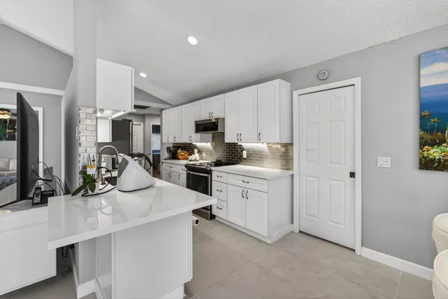 Residence photo 25