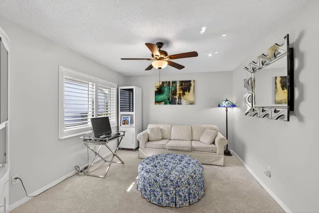 Residence photo 31
