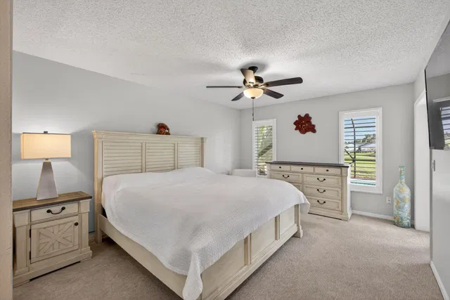 Residence photo 32