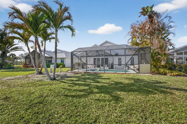 Residence photo 64