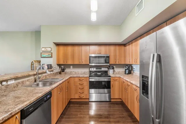 Pineapple Grove Village Condominiums Unit 2410 photo 7