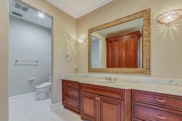 Residence photo 26