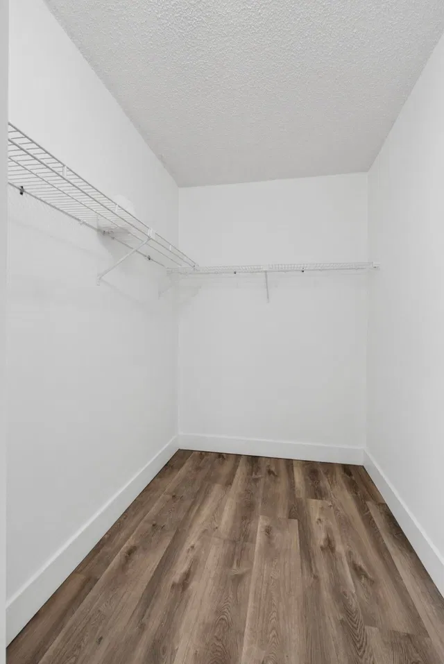 Unit C photo 10