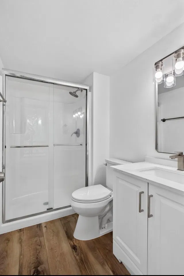 Unit C photo 12