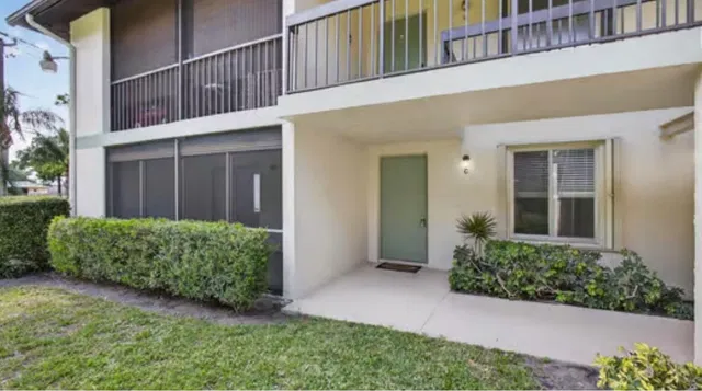 Unit C photo 25