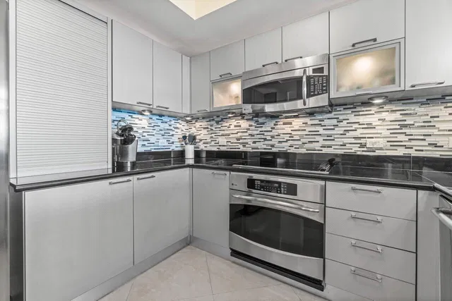 Marina Grande Riviera Beach Unit 302 photo 9