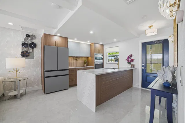 Unit 142 photo 23