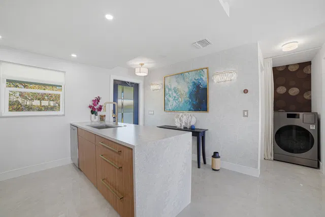 Unit 142 photo 24