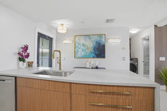 Unit 142 photo 25