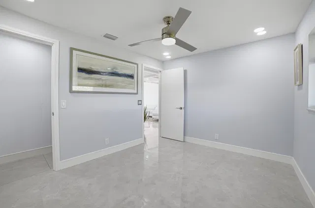 Unit 142 photo 37