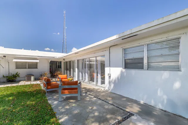 Unit 142 photo 43