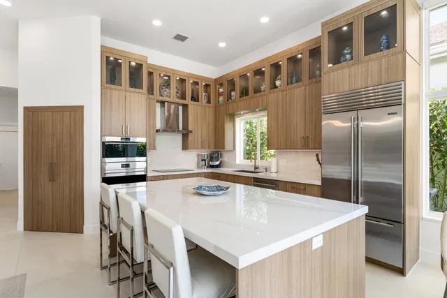 Woodfield Country Club Residence photo 8