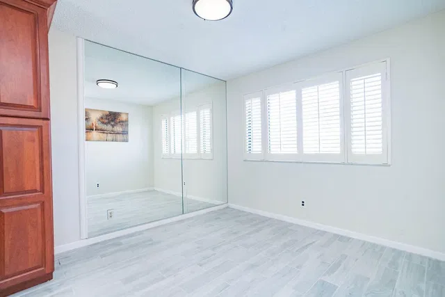 Unit 124 photo 14