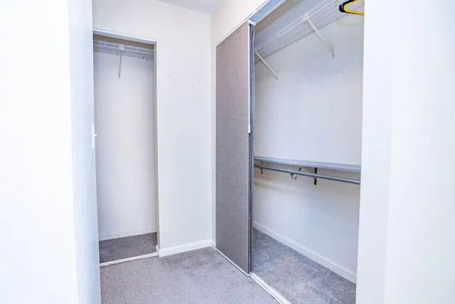 Unit 124 photo 18