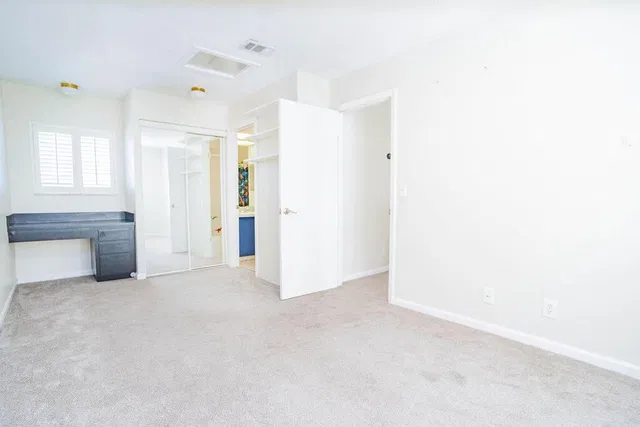 Unit 124 photo 26