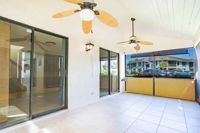 Unit 124 photo 31