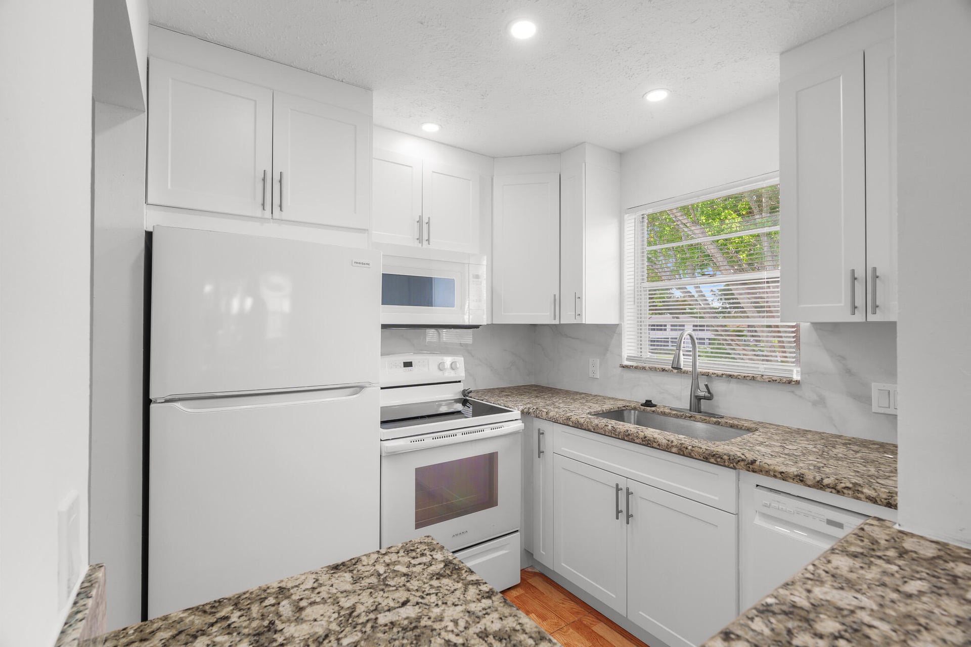 Residence photo 9