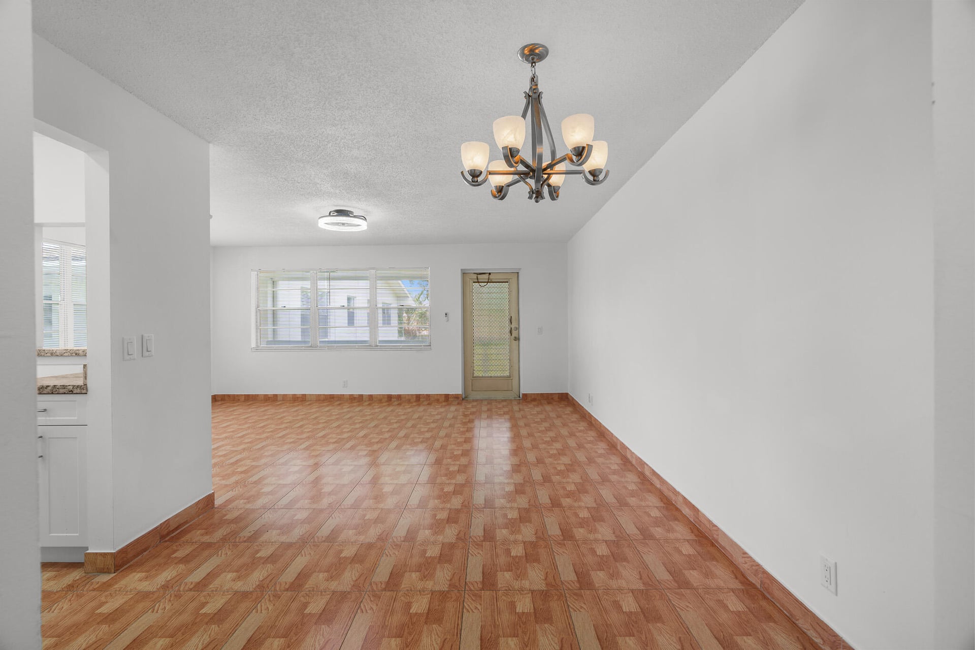 Residence photo 15