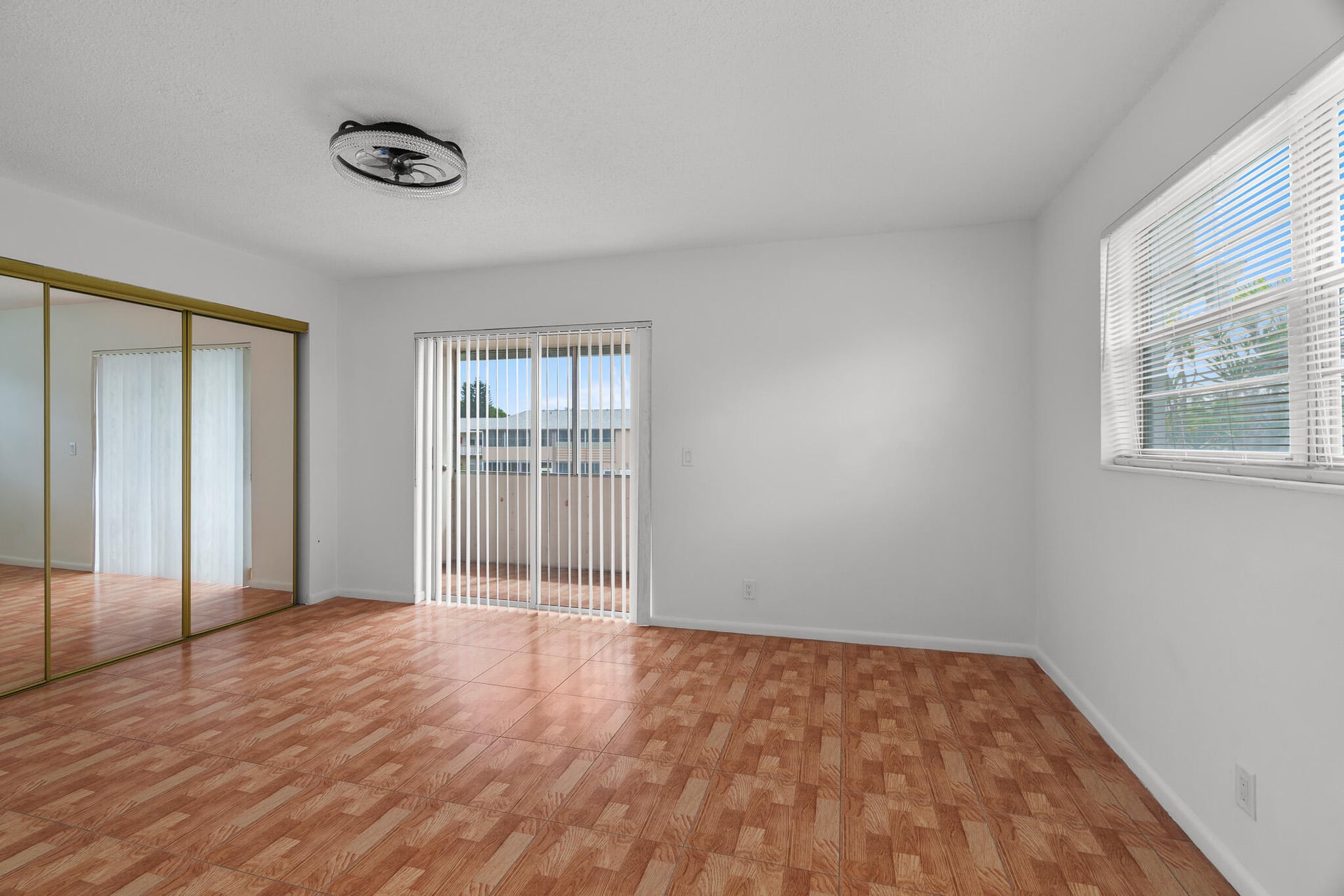 Residence photo 25