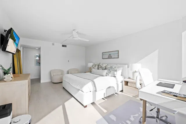  Unit 303 photo 16