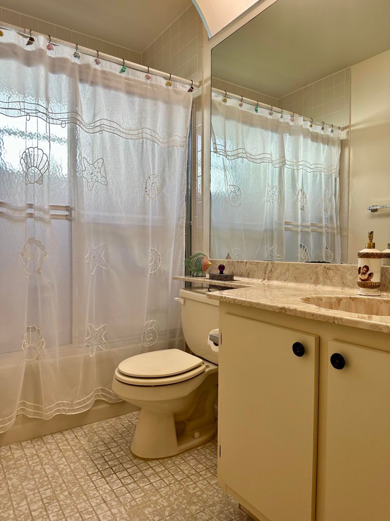 Residence photo 16