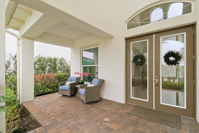  Residence photo 6