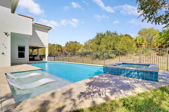  Residence photo 64