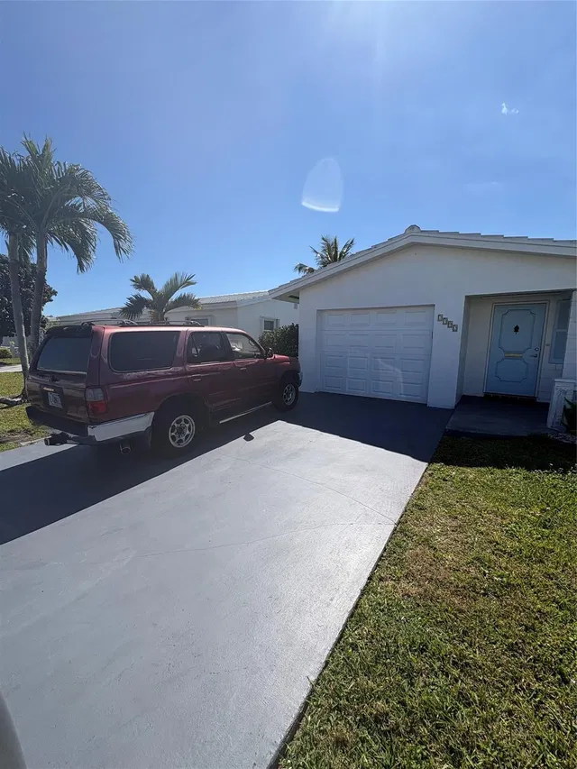 Residence photo 2