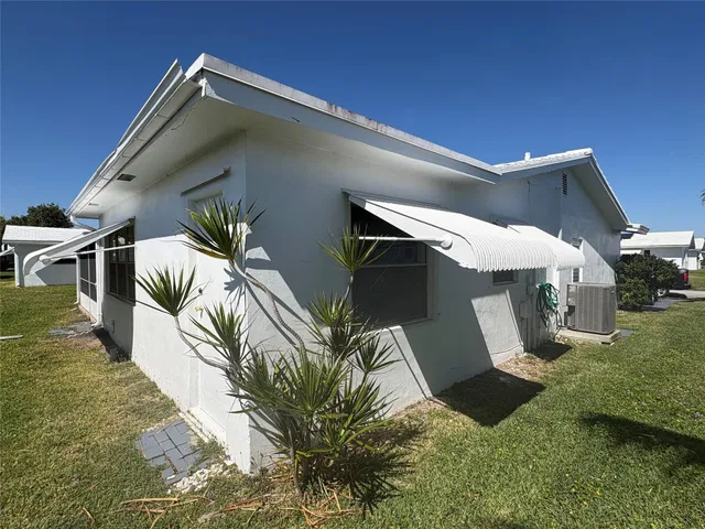 Residence photo 5