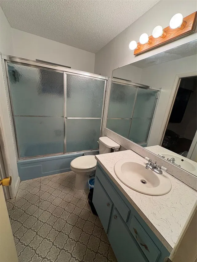 Residence photo 17