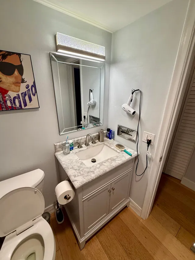 Unit 107 photo 8