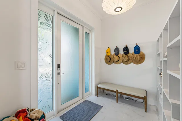 Residence photo 4