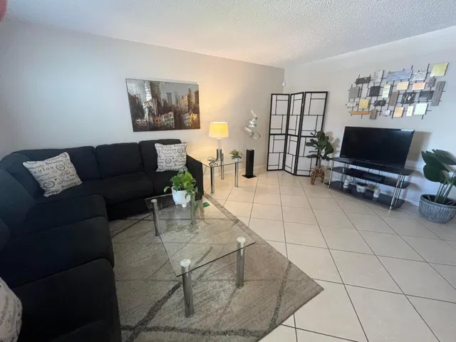  Residence photo 13