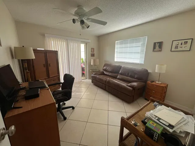  Residence photo 28